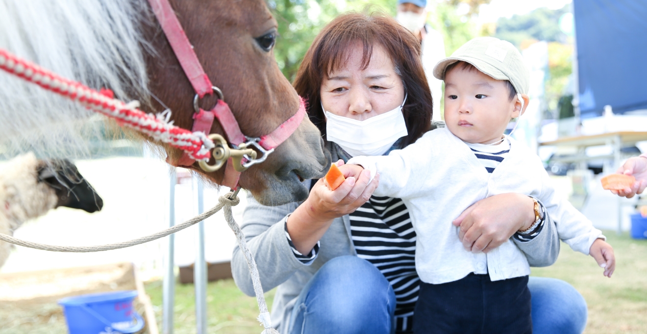ふれあい動物園（5月）