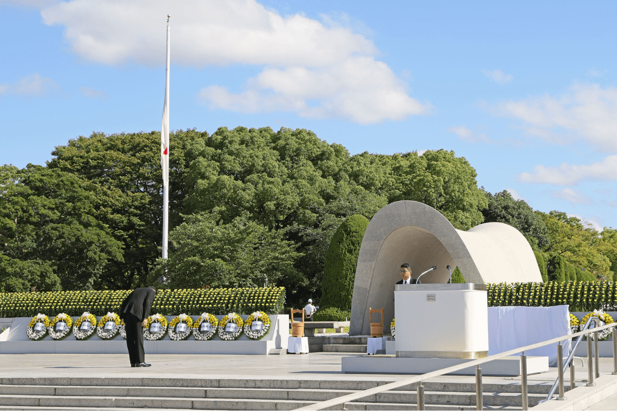 8月15日に平和を願う大阪泉北霊園の想い
